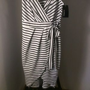 SouthStore Wrap Tie Dress! NWT
